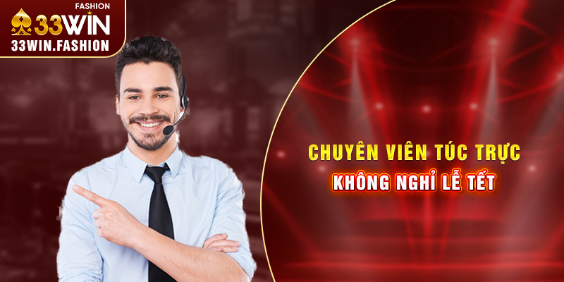 Chuyên viên túc trực không nghỉ lễ Tết